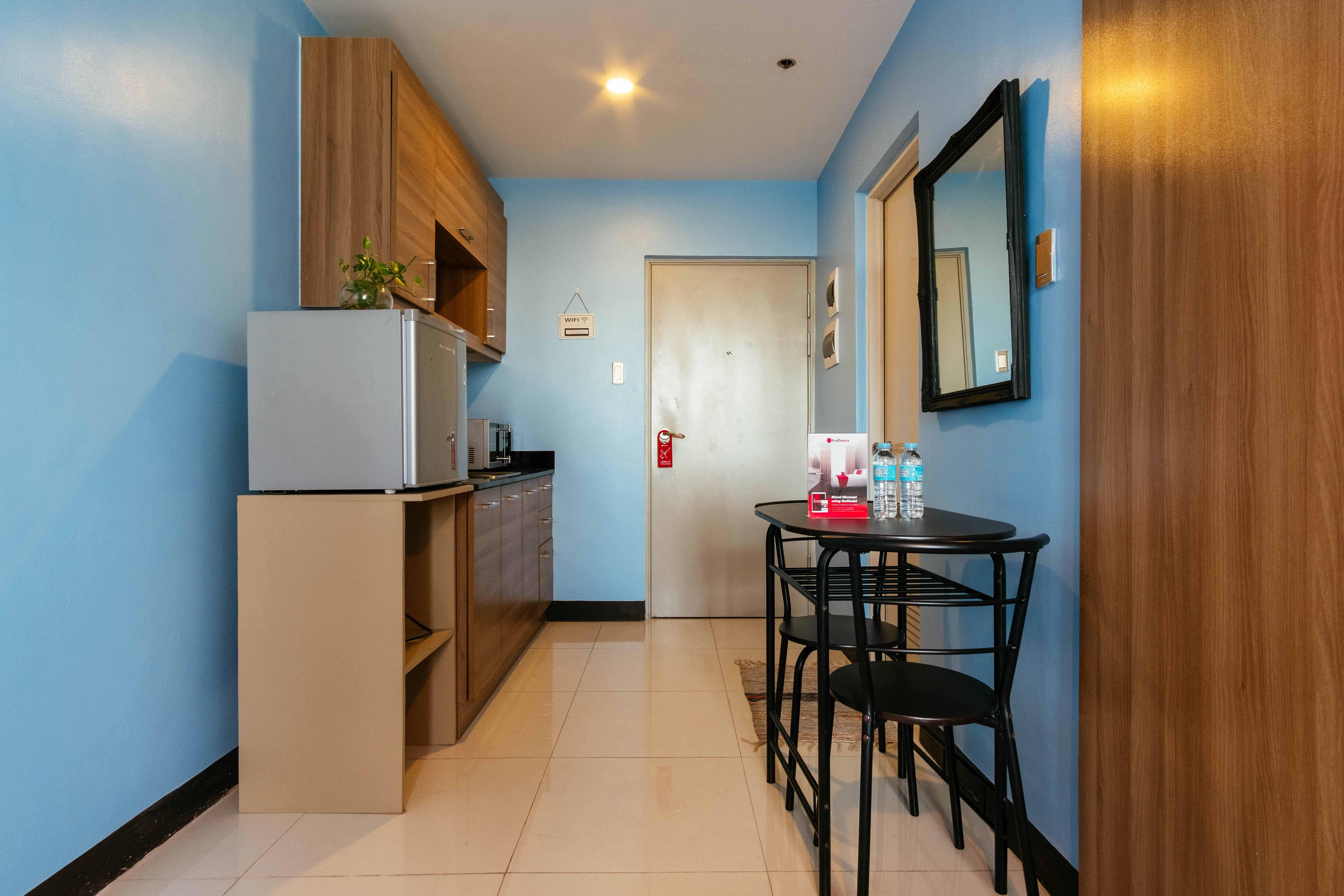RedDoorz Plus @ Kamuning Quezon City Exterior foto