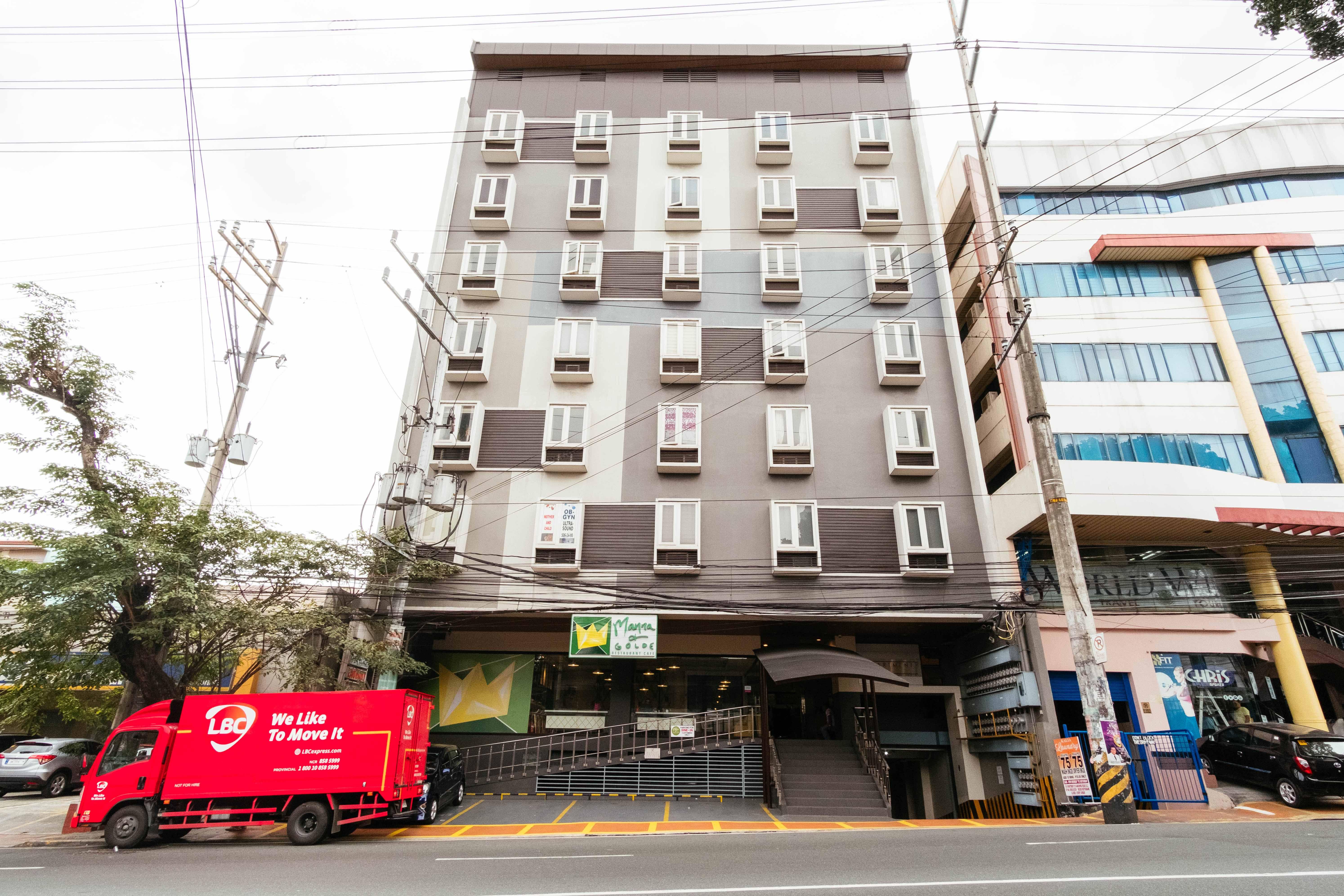 RedDoorz Plus @ Kamuning Quezon City Exterior foto